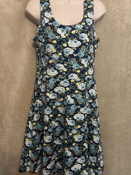 Tom's Ware Dresses & Skirts - NWT- Tom's Ware Large Jersey StretchSleeveless Dress